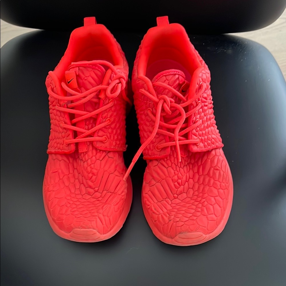Nike Roche Sneakers
